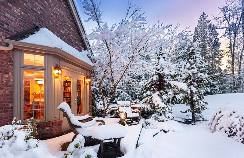 selling home in winter shutterstock 482882044 d728fe